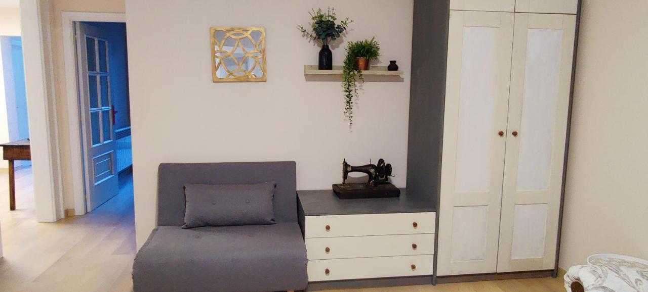 Cs50 Alojamiento 1 Dormitorio Monforte De Lemos Hotel Eksteriør billede